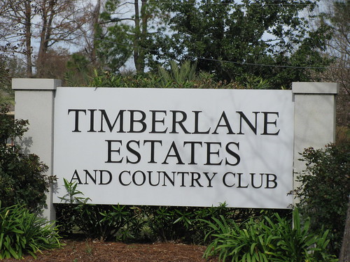 timberlane estates entry sign